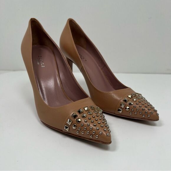Gucci Shoes - Gucci Gucci Beige Leather Studded Coline Pumps Size 38